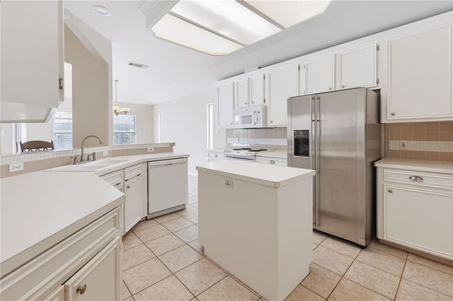 13733 Hawksnest Bay Dr, Corpus Christi, TX 78418