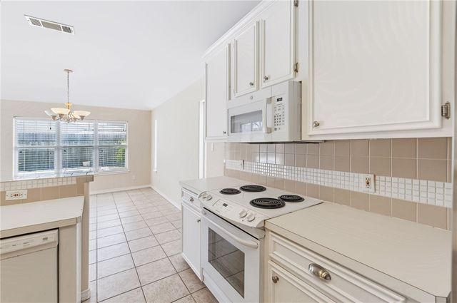 13733 Hawksnest Bay Dr, Corpus Christi, TX 78418