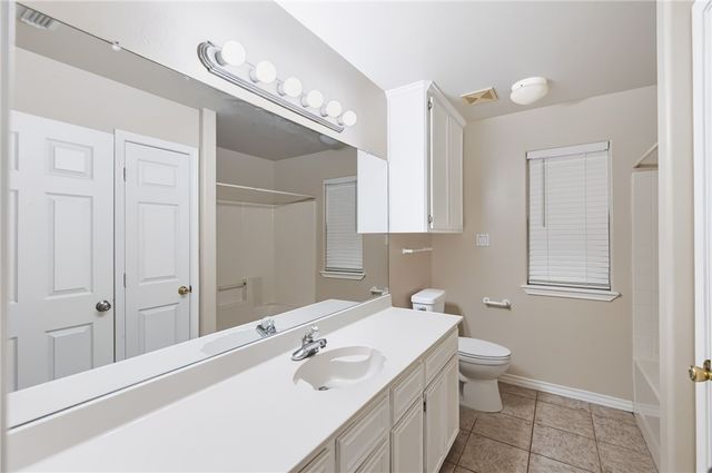 13733 Hawksnest Bay Dr, Corpus Christi, TX 78418
