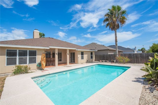 13733 Hawksnest Bay Dr, Corpus Christi, TX 78418