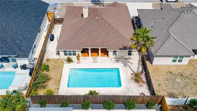 13733 Hawksnest Bay Dr, Corpus Christi, TX 78418