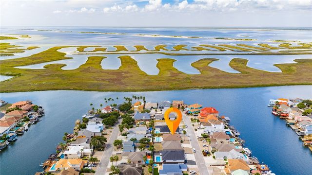 13733 Hawksnest Bay Dr, Corpus Christi, TX 78418
