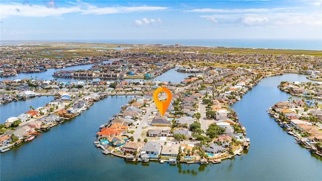 13733 Hawksnest Bay Dr, Corpus Christi, TX 78418