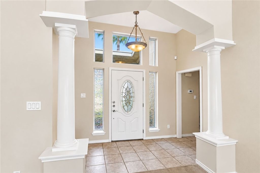 13733 Hawksnest Bay Dr, Corpus Christi, TX 78418 — photo 5
