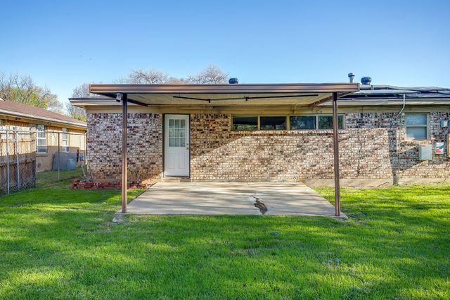 2101 Bettibart Street, Fort Worth, TX 76134