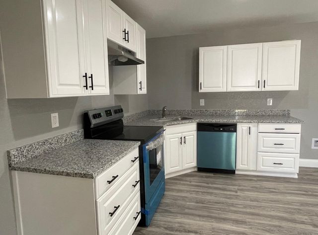 225 E Coral Way, Grand Prairie, TX 75051