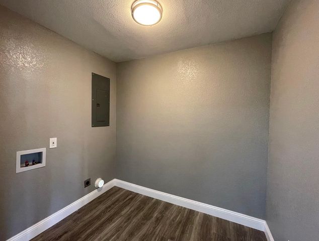 225 E Coral Way, Grand Prairie, TX 75051