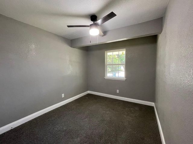 225 E Coral Way, Grand Prairie, TX 75051