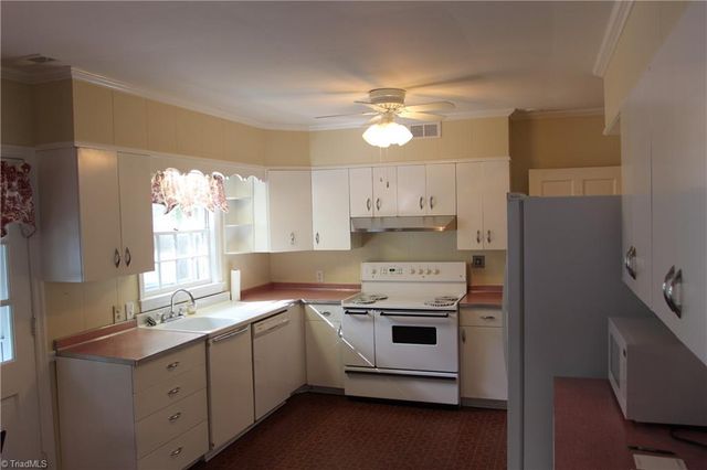 514 Country Club Drive, Burlington, NC 27215