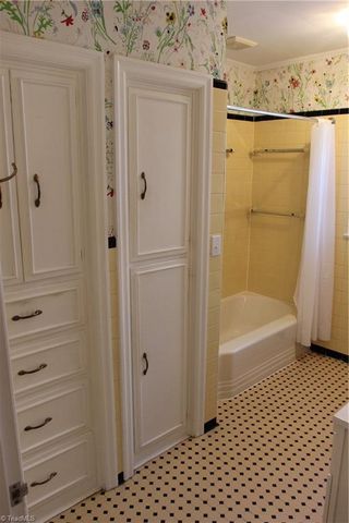 514 Country Club Drive, Burlington, NC 27215