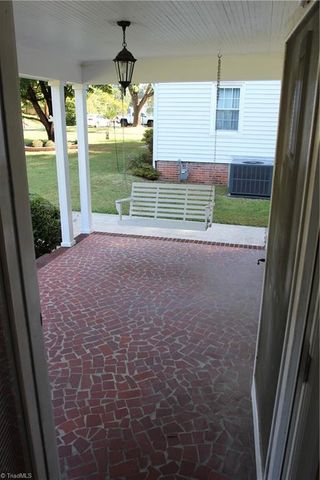 514 Country Club Drive, Burlington, NC 27215