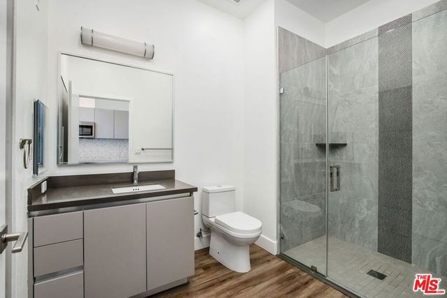 453 S Kenmore Avenue 402, Los Angeles, CA 90020