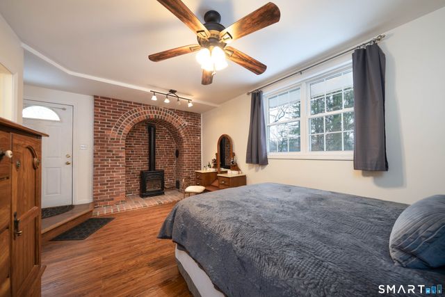 85 Cherry Hill Road, Branford, CT 06405