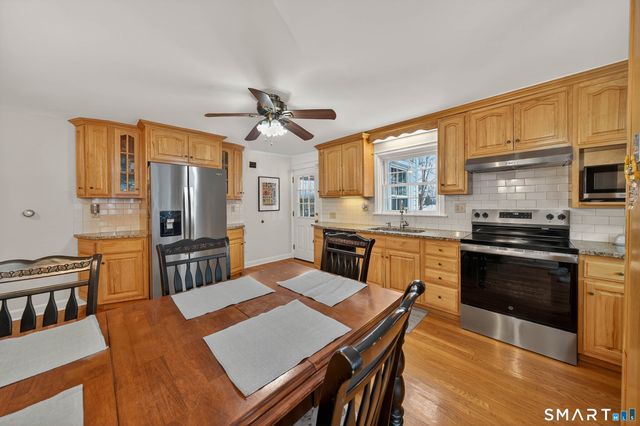 85 Cherry Hill Road, Branford, CT 06405