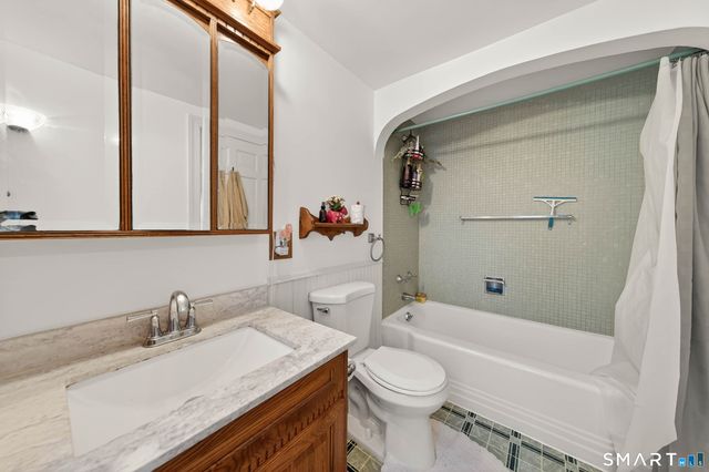 85 Cherry Hill Road, Branford, CT 06405