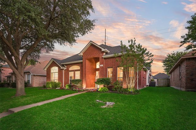 830 Sumner Drive, Mesquite, TX 75149