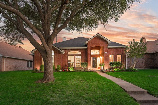 830 Sumner Drive, Mesquite, TX 75149