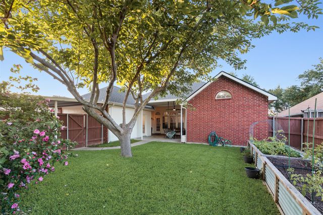 830 Sumner Drive, Mesquite, TX 75149