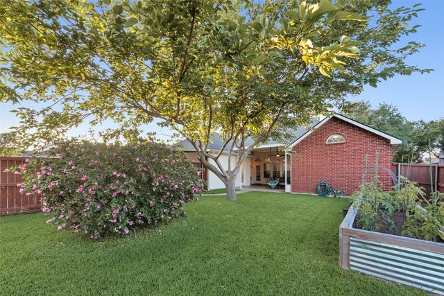 830 Sumner Drive, Mesquite, TX 75149