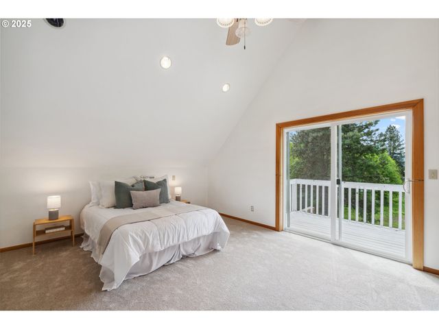 26 Mountain View Ln, Trout Lake, WA 98650