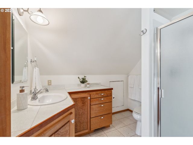 26 Mountain View Ln, Trout Lake, WA 98650