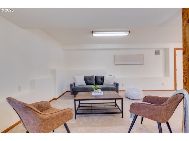 26 Mountain View Ln, Trout Lake, WA 98650