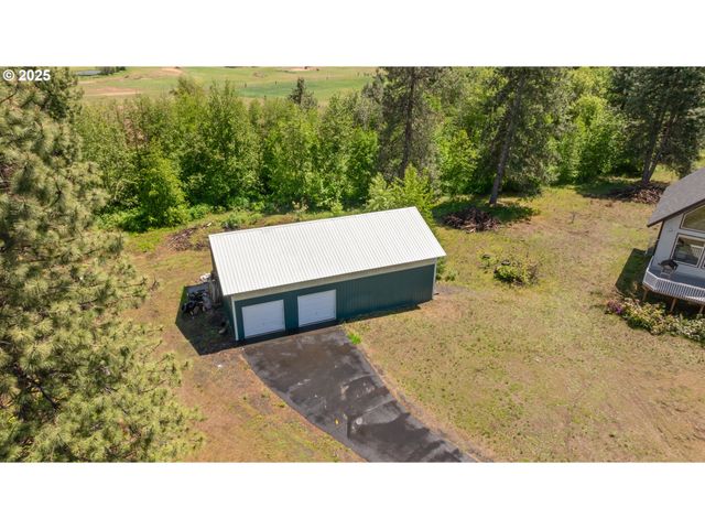 26 Mountain View Ln, Trout Lake, WA 98650