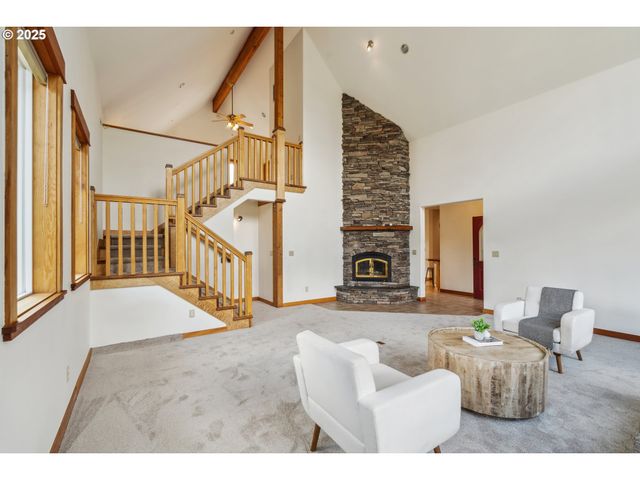 26 Mountain View Ln, Trout Lake, WA 98650