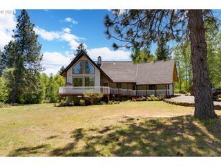 26 Mountain View Ln, Trout Lake, WA 98650
