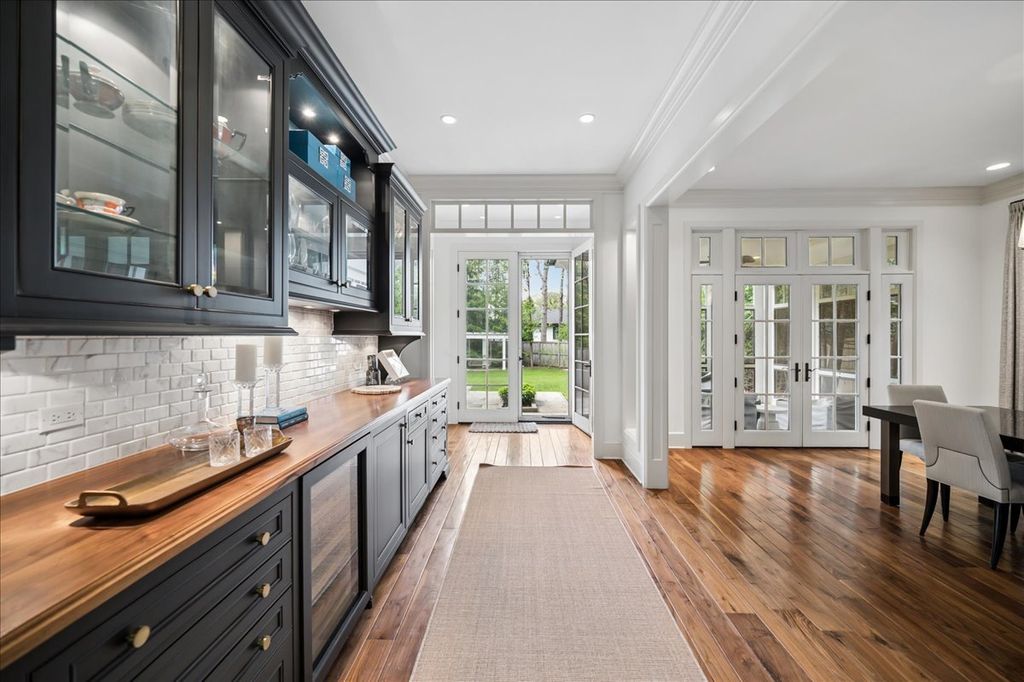 Image 11 of property listing at 779 Bob O Link Road, Highland Park, IL 60035