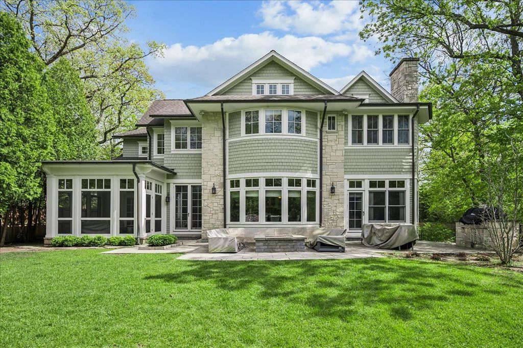 Image 38 of property listing at 779 Bob O Link Road, Highland Park, IL 60035
