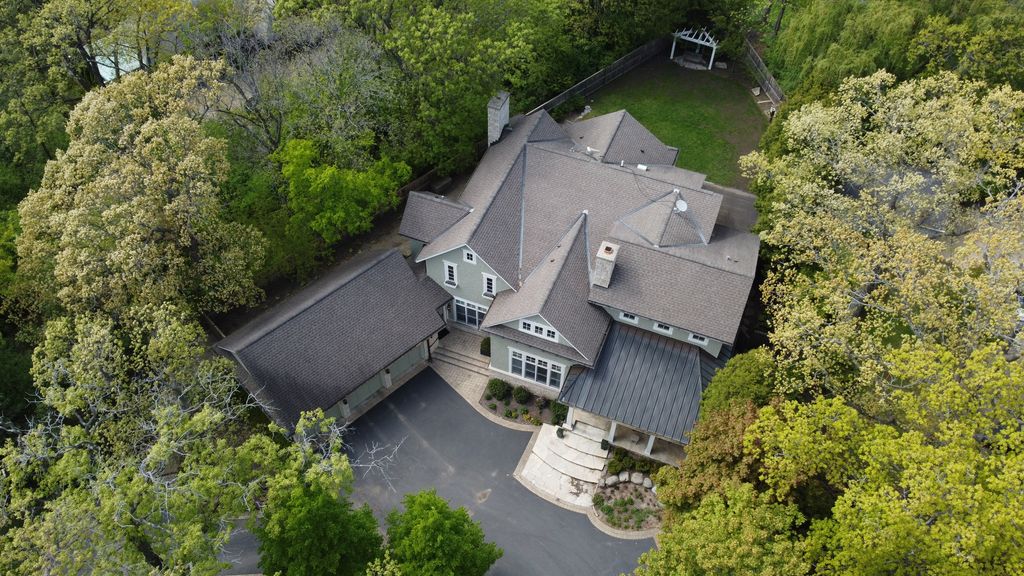 Image 44 of property listing at 779 Bob O Link Road, Highland Park, IL 60035