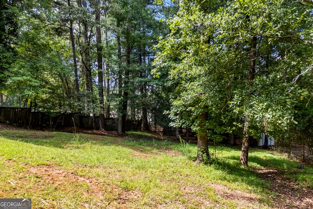 201 Chesterfield Road, Bogart, GA 30622