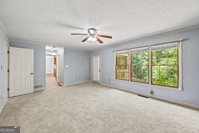 201 Chesterfield Road, Bogart, GA 30622