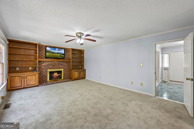 201 Chesterfield Road, Bogart, GA 30622