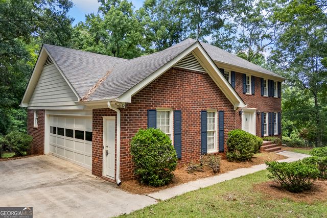 201 Chesterfield Road, Bogart, GA 30622