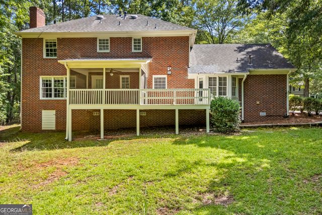 201 Chesterfield Road, Bogart, GA 30622