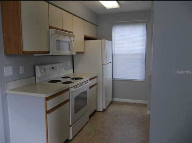 3110 FOX SQUIRREL DR DRIVES C, Kissimmee, FL 34741