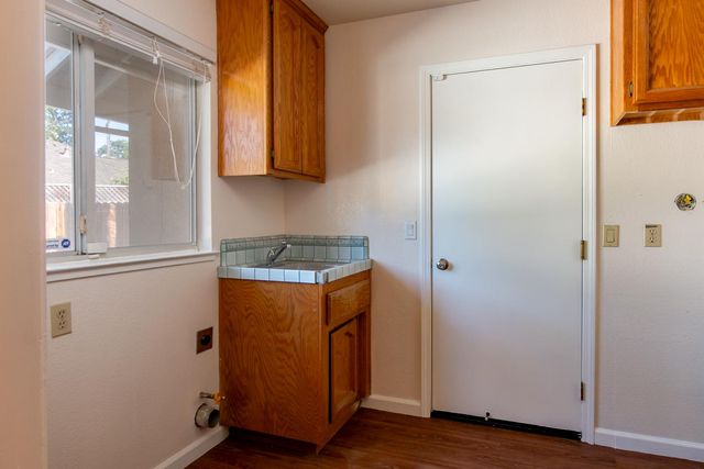 8481 Andre Ct, Citrus Heights, CA 95610