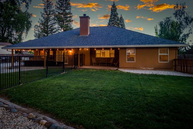 8481 Andre Ct, Citrus Heights, CA 95610