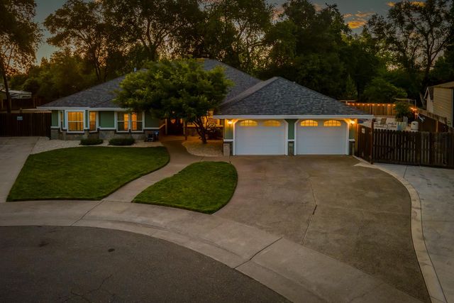8481 Andre Ct, Citrus Heights, CA 95610