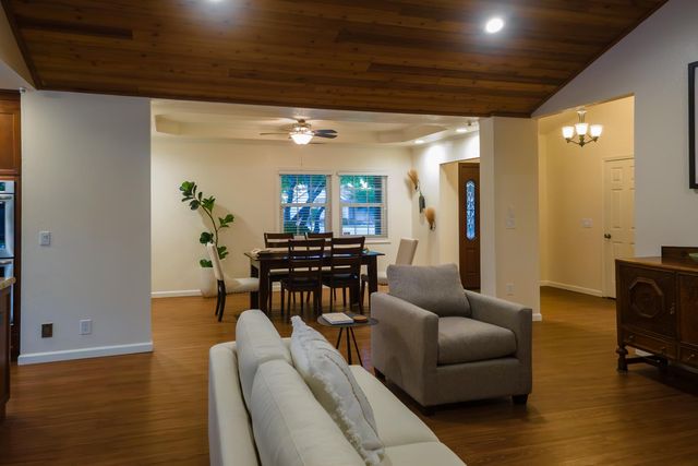 8481 Andre Ct, Citrus Heights, CA 95610