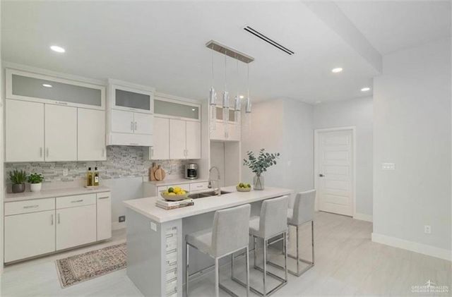 1119 E Evergreen Avenue, San Juan, TX 78589