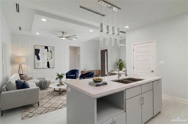 1119 E Evergreen Avenue, San Juan, TX 78589