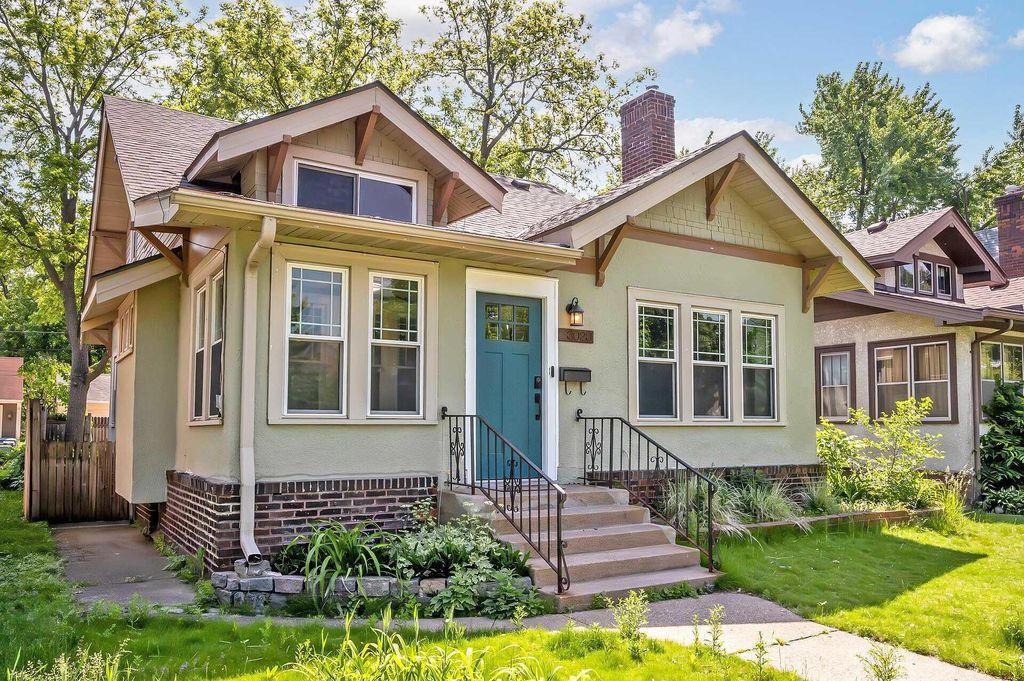 3023 45th Avenue S, Minneapolis, MN 55406
