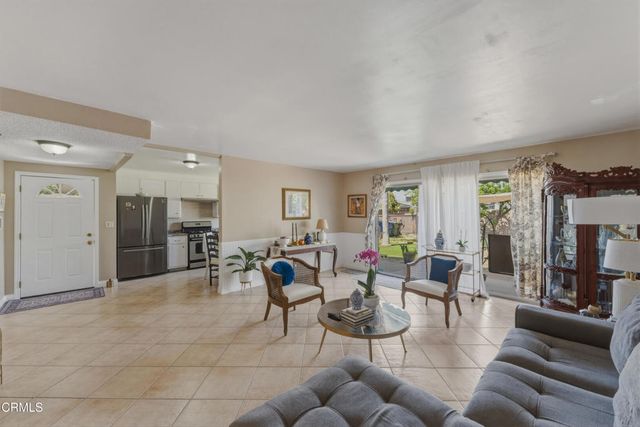 12159 Hoyt Street, Sylmar, CA 91342
