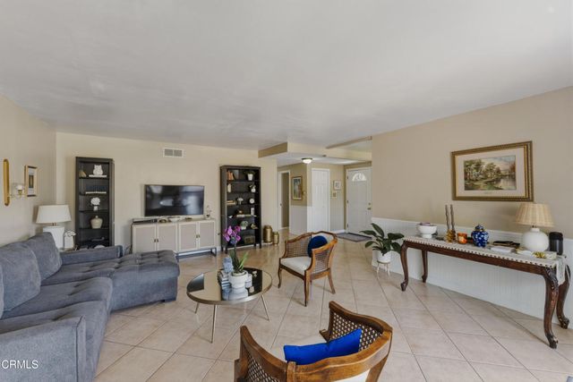 12159 Hoyt Street, Sylmar, CA 91342
