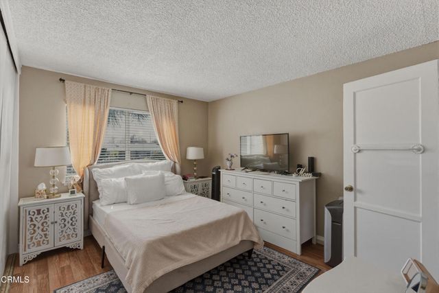 12159 Hoyt Street, Sylmar, CA 91342