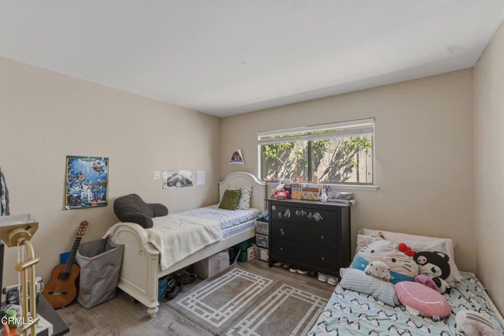 Image 20 of property listing at 12159 Hoyt Street, Sylmar, CA 91342