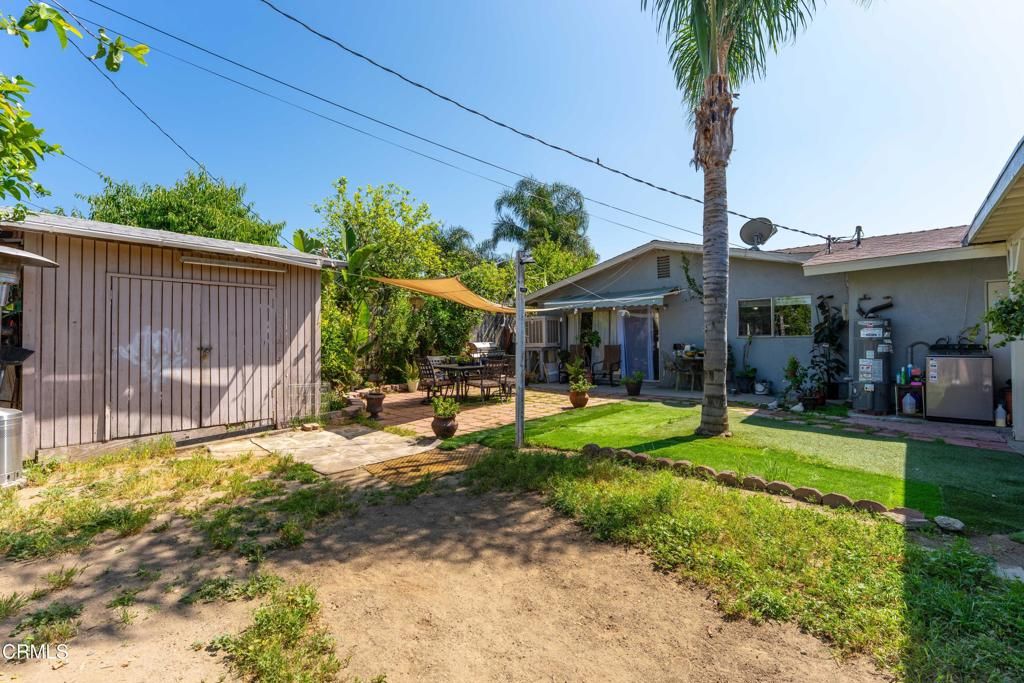 Image 25 of property listing at 12159 Hoyt Street, Sylmar, CA 91342